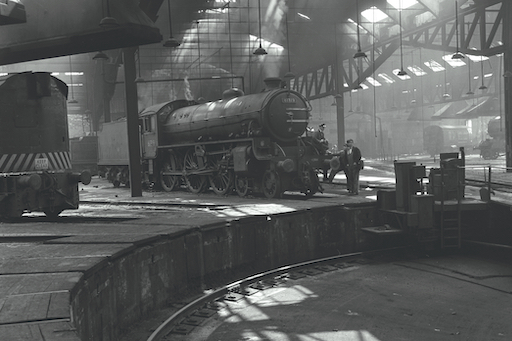 York North Engine Shed's electrically powered turntable, c.1963. Science Museum Group. Image no. 1994-7556_ET_NE_F_1750.